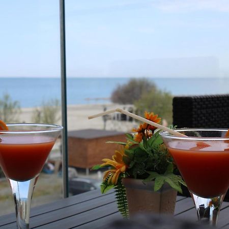 Golden Shell Apartment Mamaia Nord 那沃达利 外观 照片
